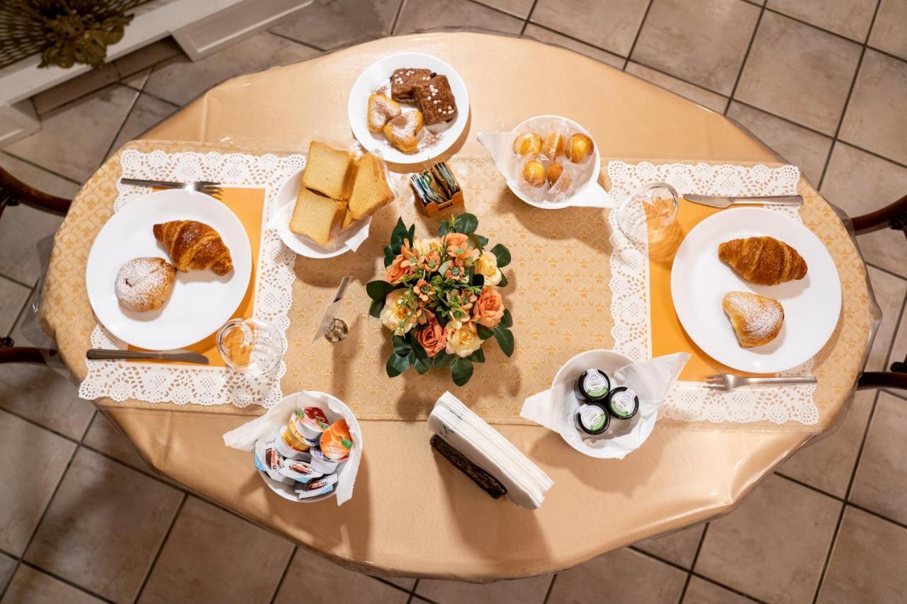 Real Borbone Bed & Breakfast Caserta Exterior foto