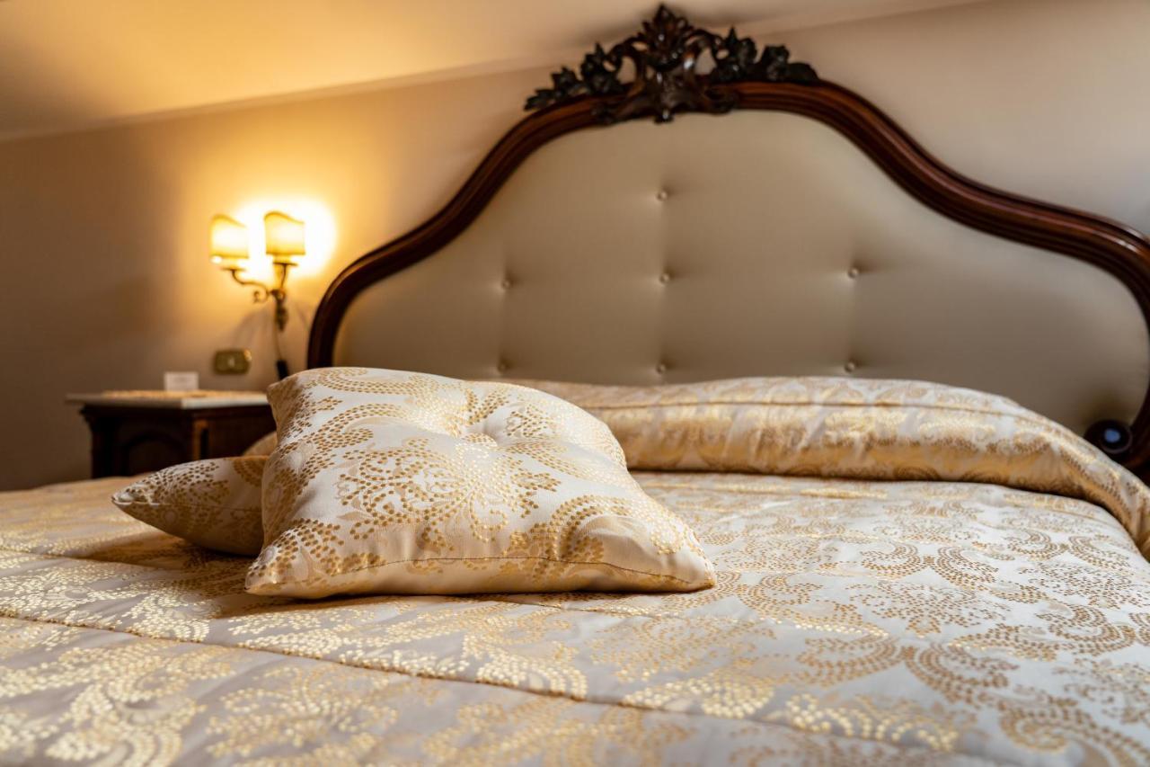 Real Borbone Bed & Breakfast Caserta Exterior foto