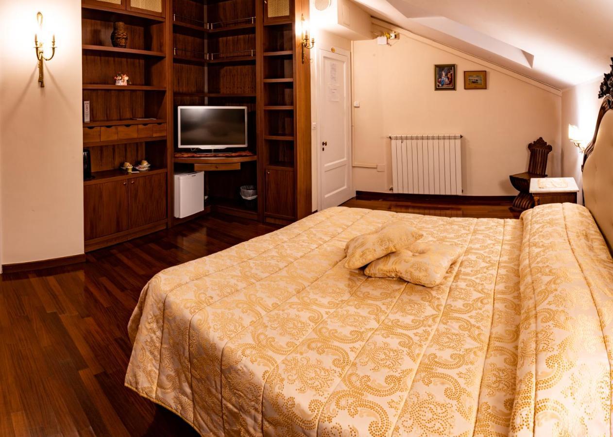 Real Borbone Bed & Breakfast Caserta Exterior foto