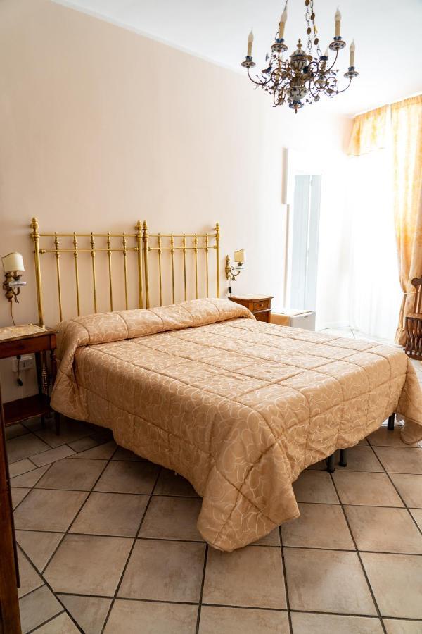 Real Borbone Bed & Breakfast Caserta Exterior foto